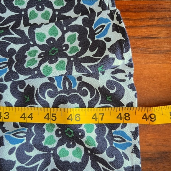 Boden blue & white v-neckk tiered maxi size 8p - Picture 13 of 15